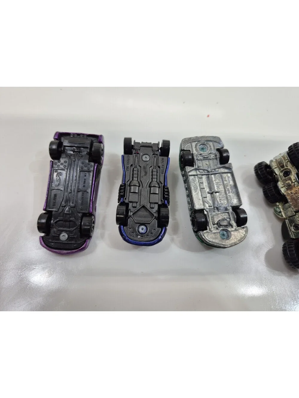 Hot Wheels Lot  of 6 Vintage Cars 1/64
